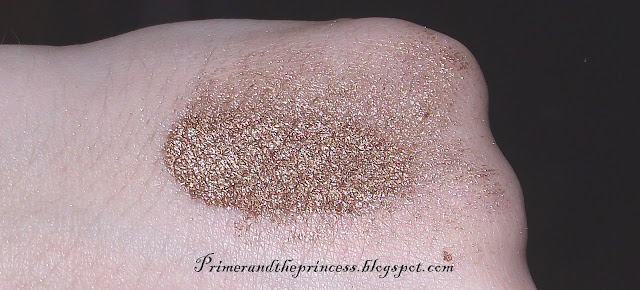 Barry M Dazzle Dust Review - 100 Bronze Swatch Barry M Dazzle Dust Review - 100 Bronze Swatch