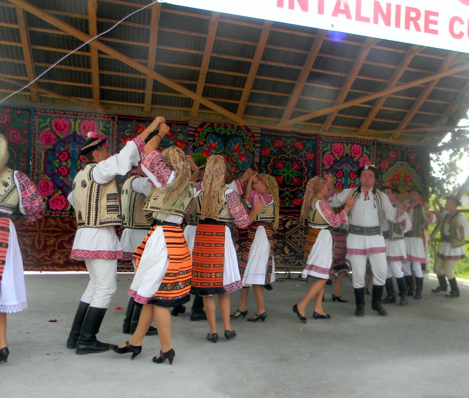 Festival Naţioal a cântrecului şi jocului popular Urmeniş, 2011
