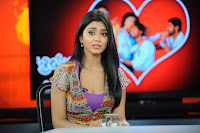 Shriya Saran New Movie Personal Interview Stills [cinebrain.blogspot]