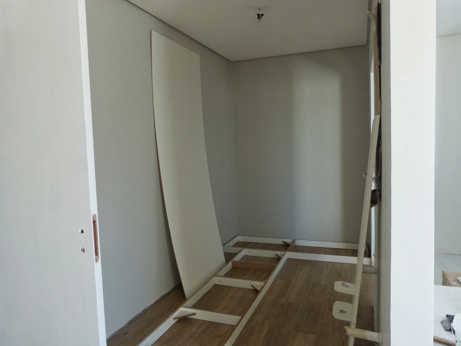 Casa da Lú, Teko e Cia Ltda Pintura, pisos e mais ~ Quarto Casal Cor Branco Gelo Casa da Lú, Teko e Cia Ltda Pintura, pisos e mais ~ Quarto Casal Cor Branco Gelo