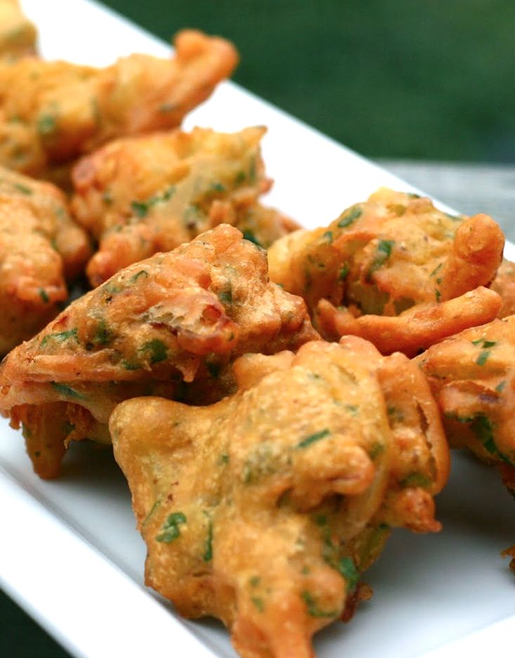 Scrumpdillyicious Onion & Spinach Pakoras