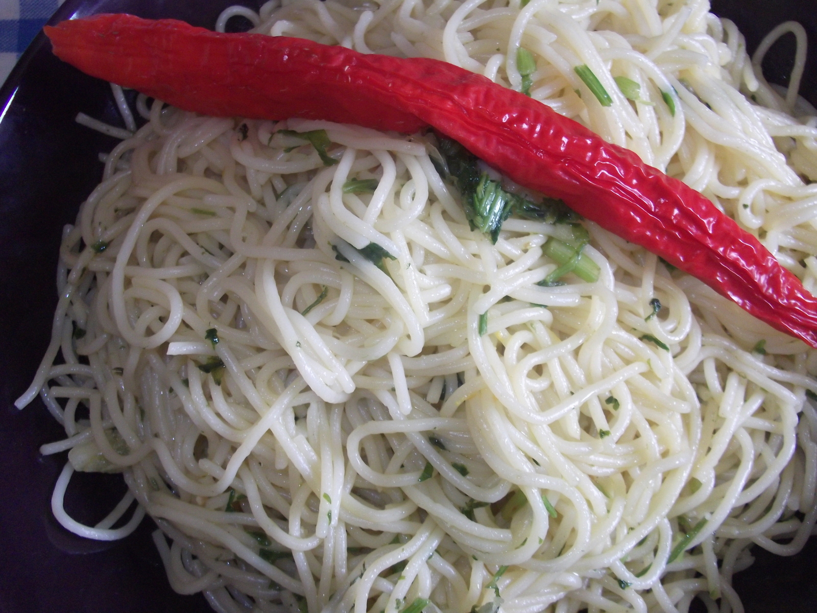 Sauce No.2 for Pasta OliveOil/Garlic/Chilli/Parsley...Spaghetti Aglio