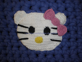Cara de Hello Kitty realizada en crochet