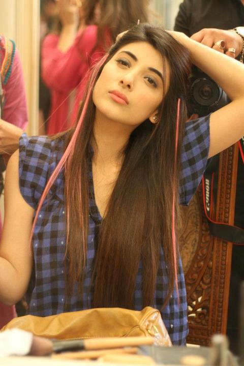 TOP CHARTS CELEBRITY: Urwa Hocane