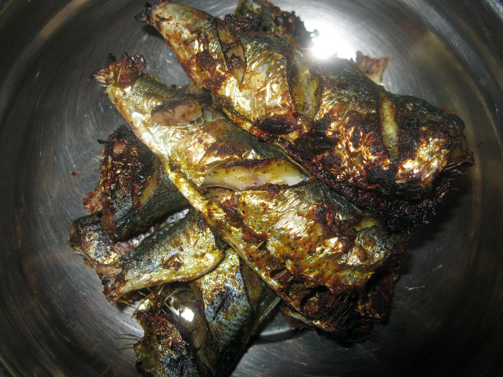Amrita's kitchen Sardine fry(mathi meen varuval)
