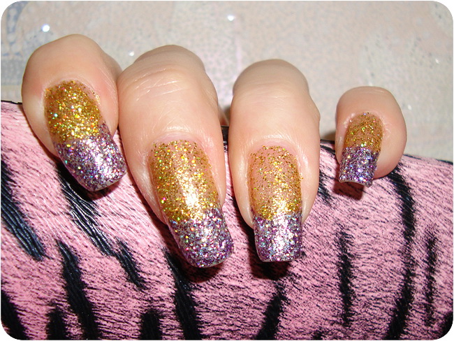 Nails, glitter