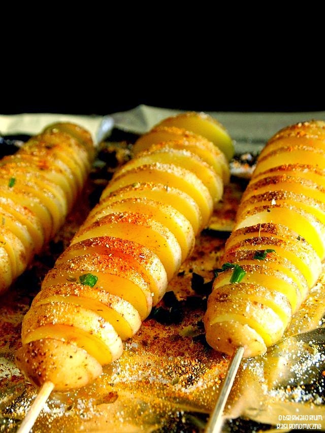 Obserwatorium Gastronomiczne: Zakręcone, ziołowe ziemniaki pieczone