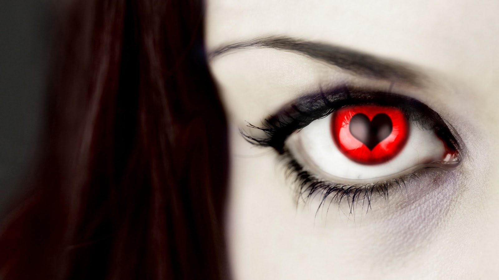 Download popular wallpapers 5 stars: Heart Eye HD Wallpapers- 5 Stars