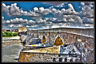 Puente romano sobre el río Guadalquivir Córdoba España Spain Mosque foto pic photo HDR