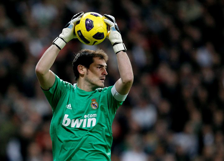 Soccer Legends Pics iker casillas best goalkeeper