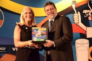 Secretária de Educação Eloiza Viana e o Ministro do Desenvolvimento Agrário, Afonso Florence Secretária de Educação Eloiza Viana e o Ministro do Desenvolvimento Agrário, Afonso Florence
