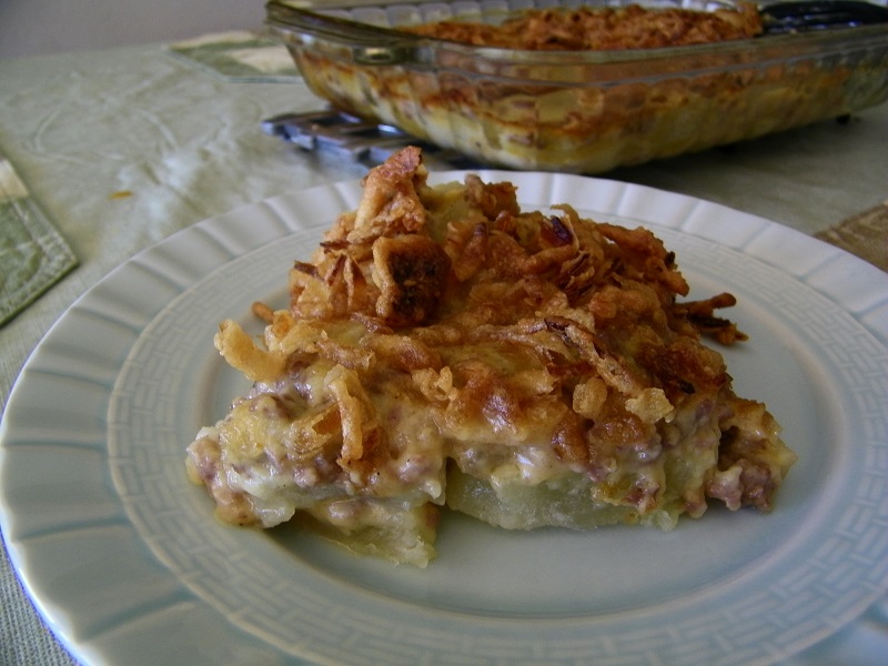 Chef Mommy Potato Cheeseburger Casserole