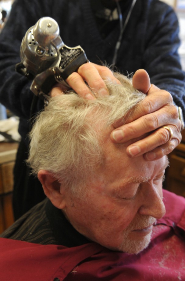 stim u lax for barbers