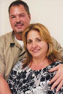 Ramón y su esposa, Elízabeth Palmeiro.