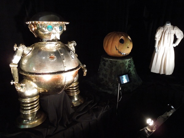 Hollywood Movie Costumes And Props Magical Return To Oz Movie Costumes And Wardrobe Props On Display