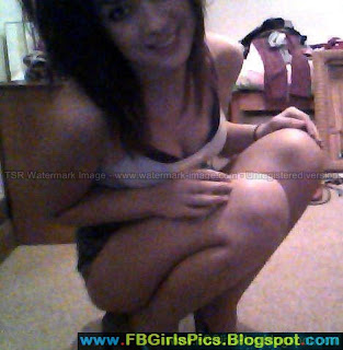 English Girl in Webcam at home