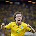 DAVID LUIZ DESMENTE QUE SEJA VIRGEM E CRITICA IMPRENSA INGLESA