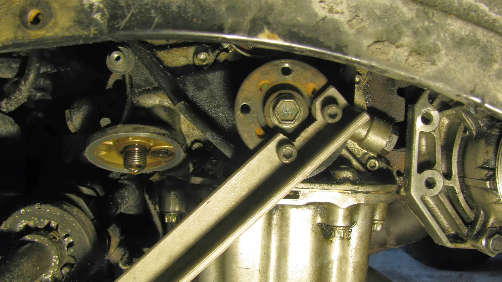 The Original Mechanic How to replace the front crankshaft seal and timing belt on a 2.2L Daewoo