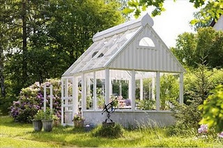 Country Style Chic: The Garden Shed