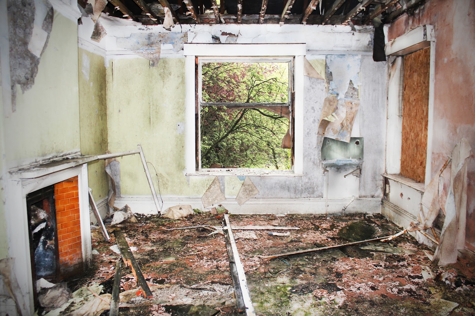 Interactive Arts Bramham House, Children's Home, Leeds. Derelict Places.