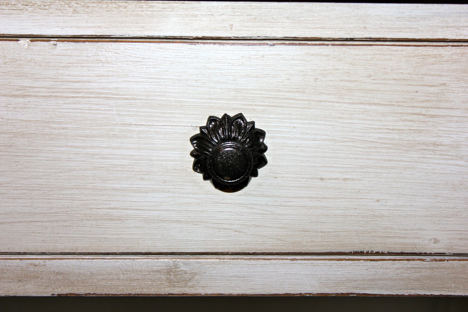 My Passion For Decor Craigslist NIghtstand Makeover....To Sell Or Not to Sell??