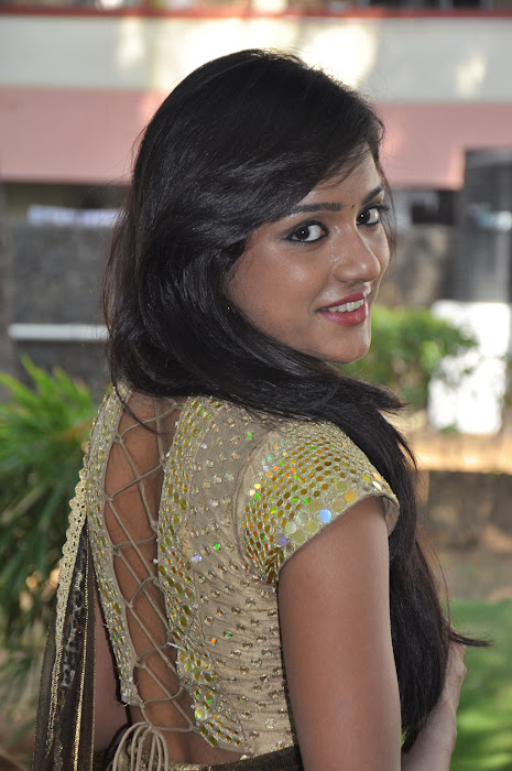 keerthi glamour images