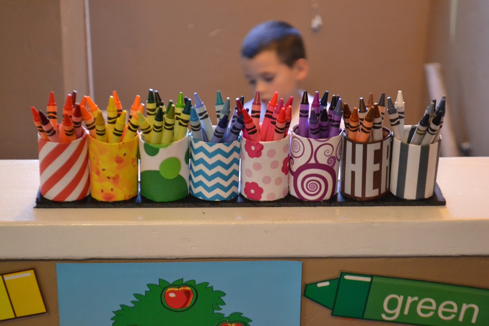 SykesterMom {DIY Crayon Organizer}