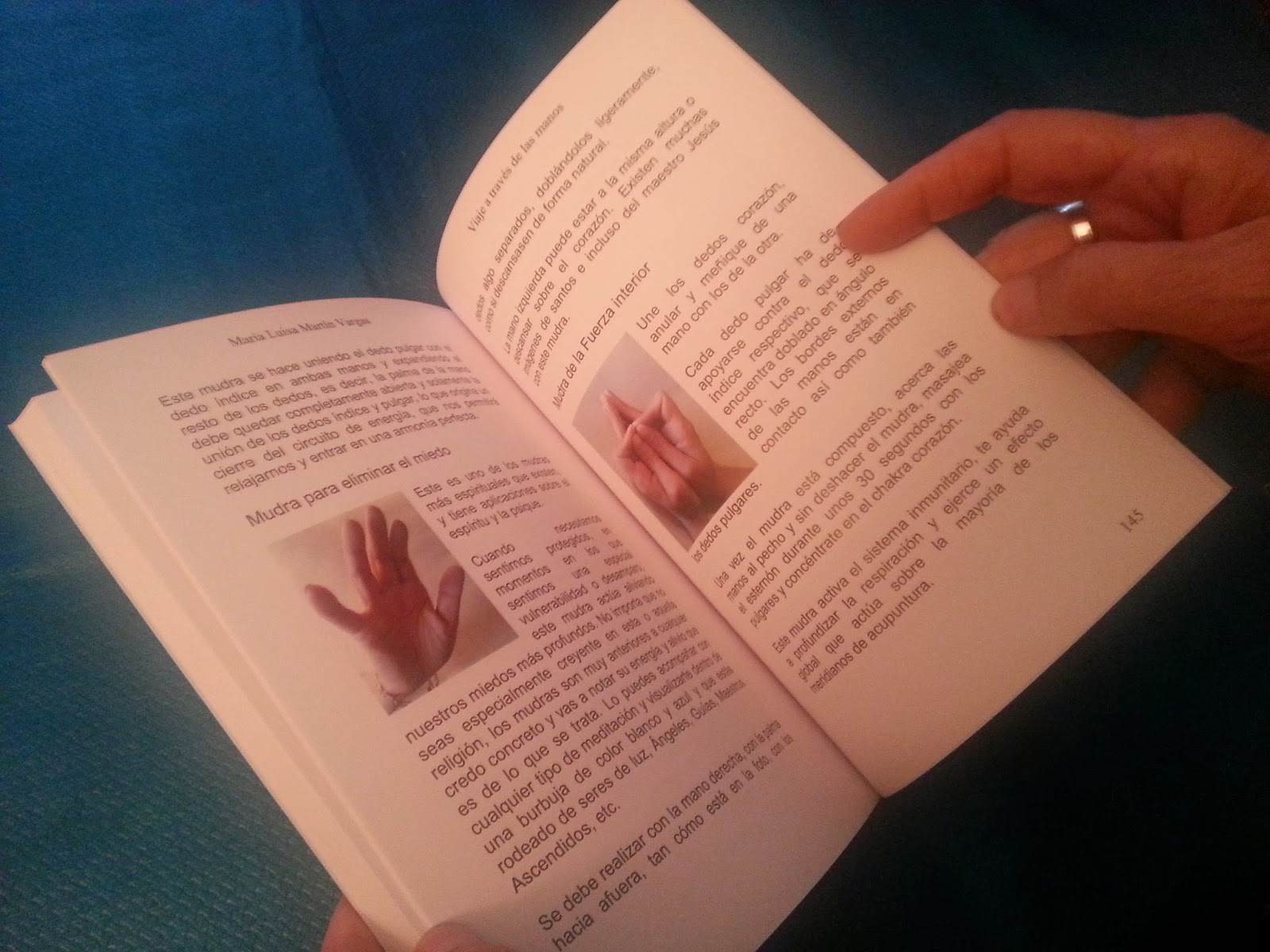 Viaje a través de las manos. Libro de lectura de manos