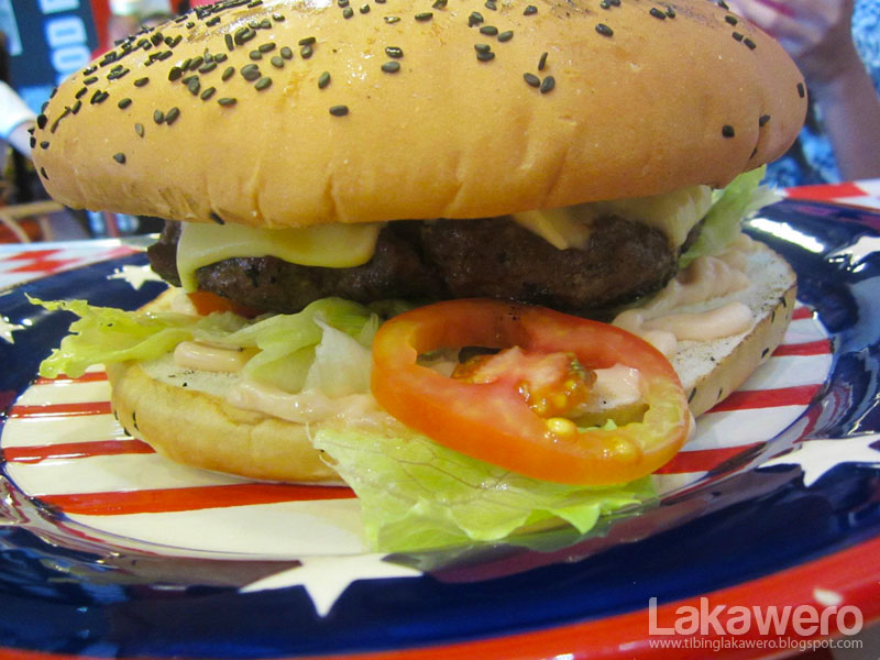 Arnold's Giant Burger at Hollywood Burgers