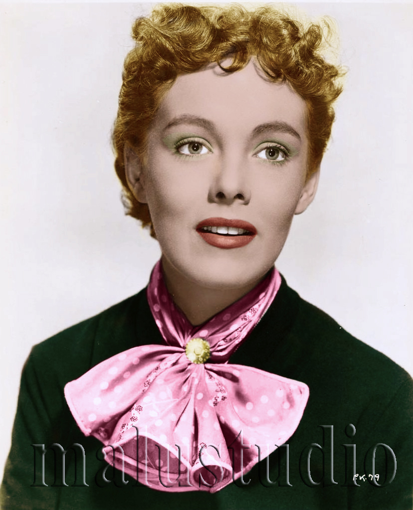 COLORIZAÇAO DE FOTOS DE CELEBRIDADES CLASSICAS PHYLLIS KIRK