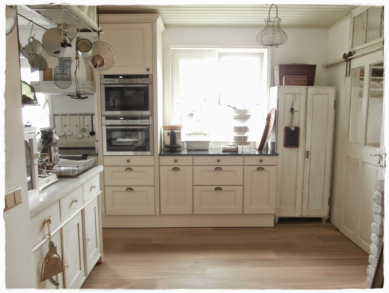 Shabby landhaus: traumhaus mit traumgarten.......