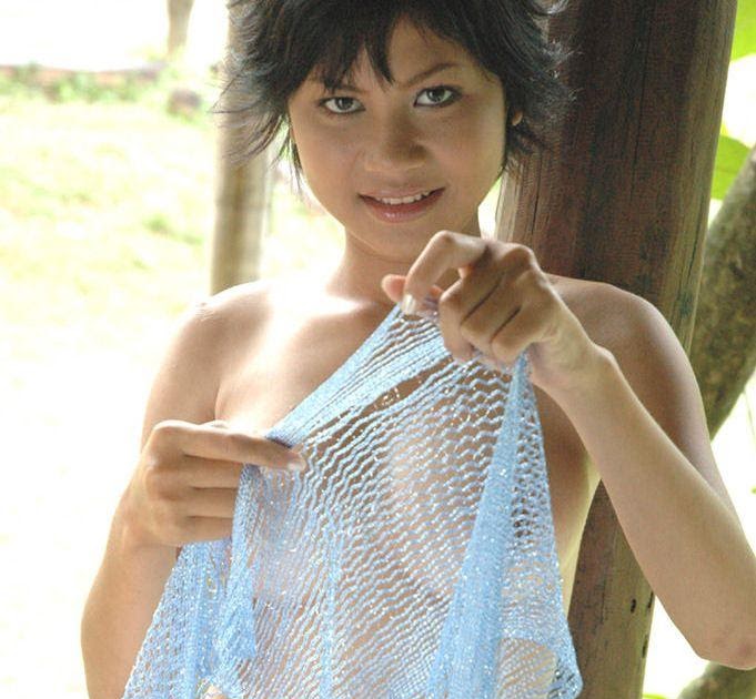 Wanking asian outdoor short hair