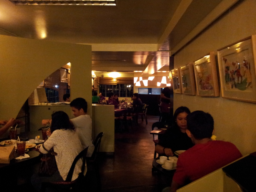 Pinoy Roadtrip UP DILIMAN Chocolate Kiss Cafe at Night