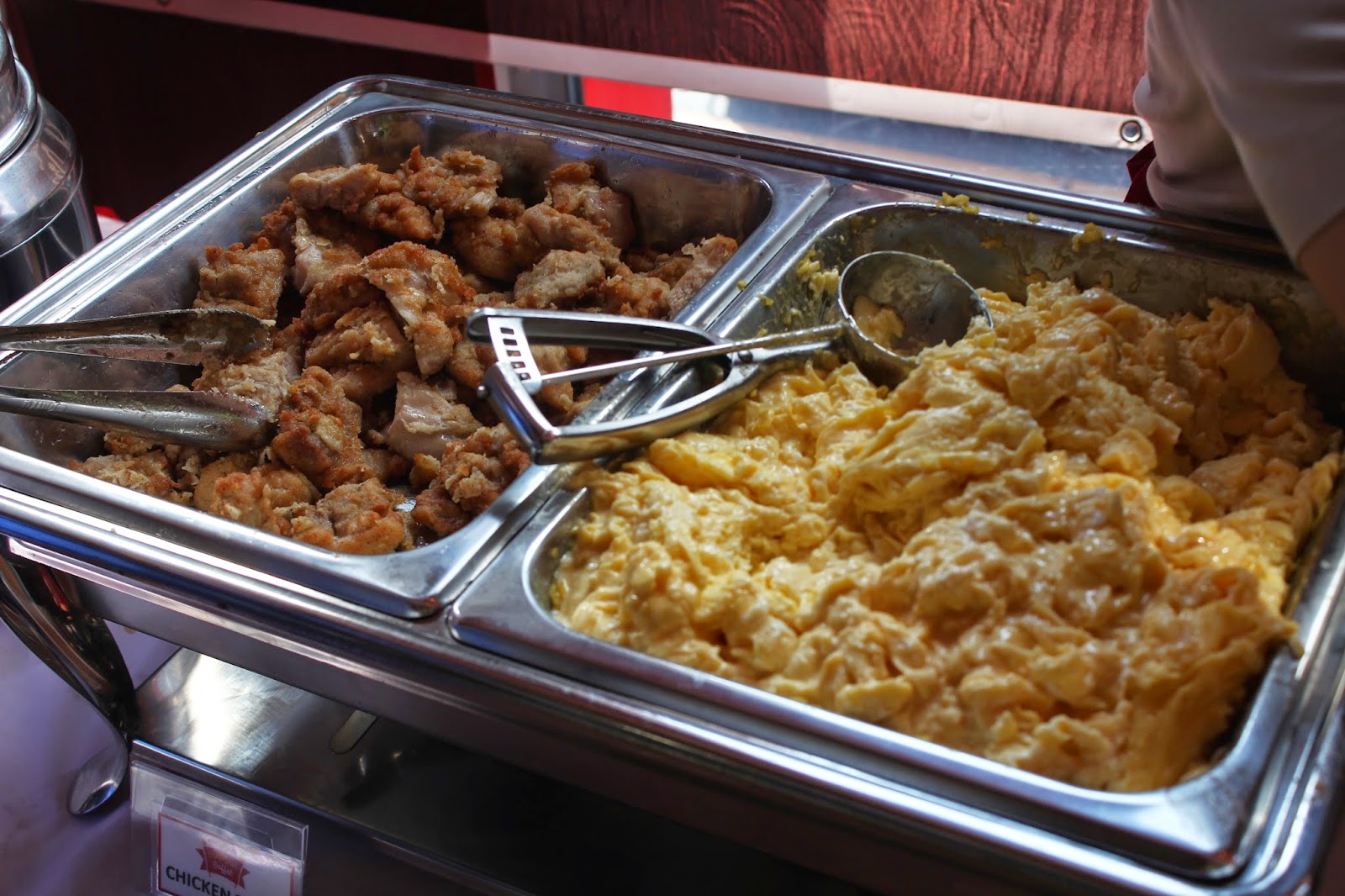 10taku Street KFC Breakfast Buffet