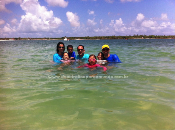 Viajar com família no nordeste do Brasil. Crianças em Maragogi, Porto de Galinhas, Nísia Floresta, Japaratinga Viajar com família no nordeste do Brasil. Crianças em Maragogi, Porto de Galinhas, Nísia Floresta, Japaratinga