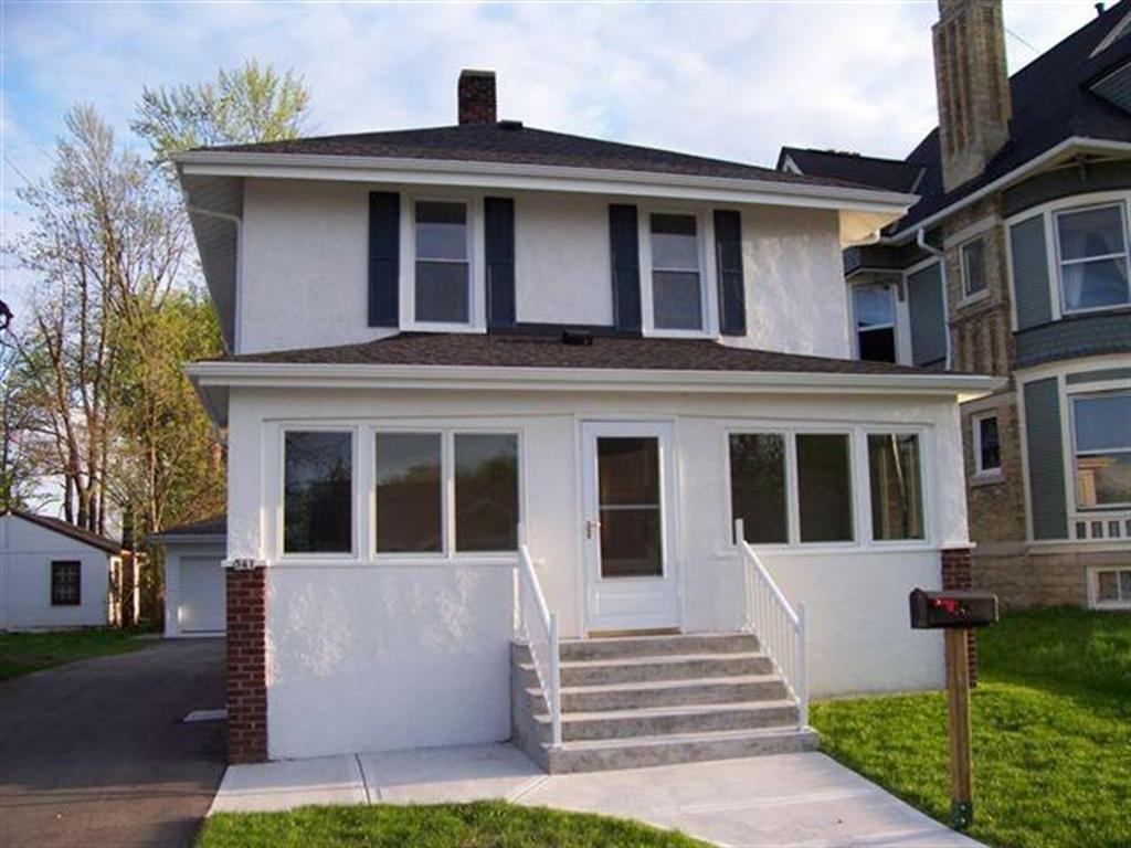 Wisconsin Living and Real Estate in Waukesha County Wisconsin, Lisa