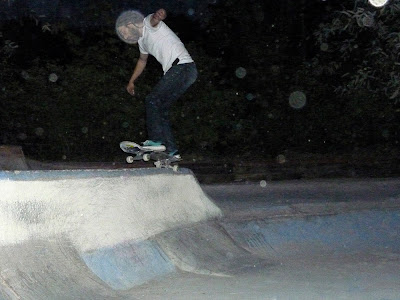 DIY concrete skatespot Skatepark London