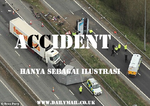 Kecelakaan Di Beloran, Sragen, Truk Bermuatan Kertas Ditabrak Kereta Api