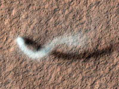 NASA photo of Mars showing a Martian serpent