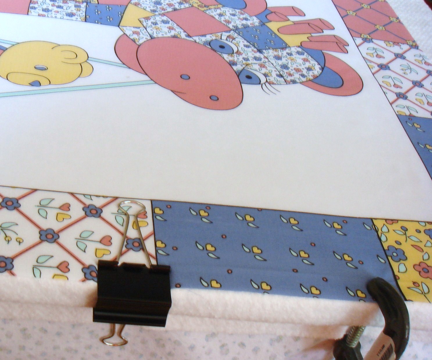 Ways to baste a quilt. 1. (using safety pins) Oakmount Co