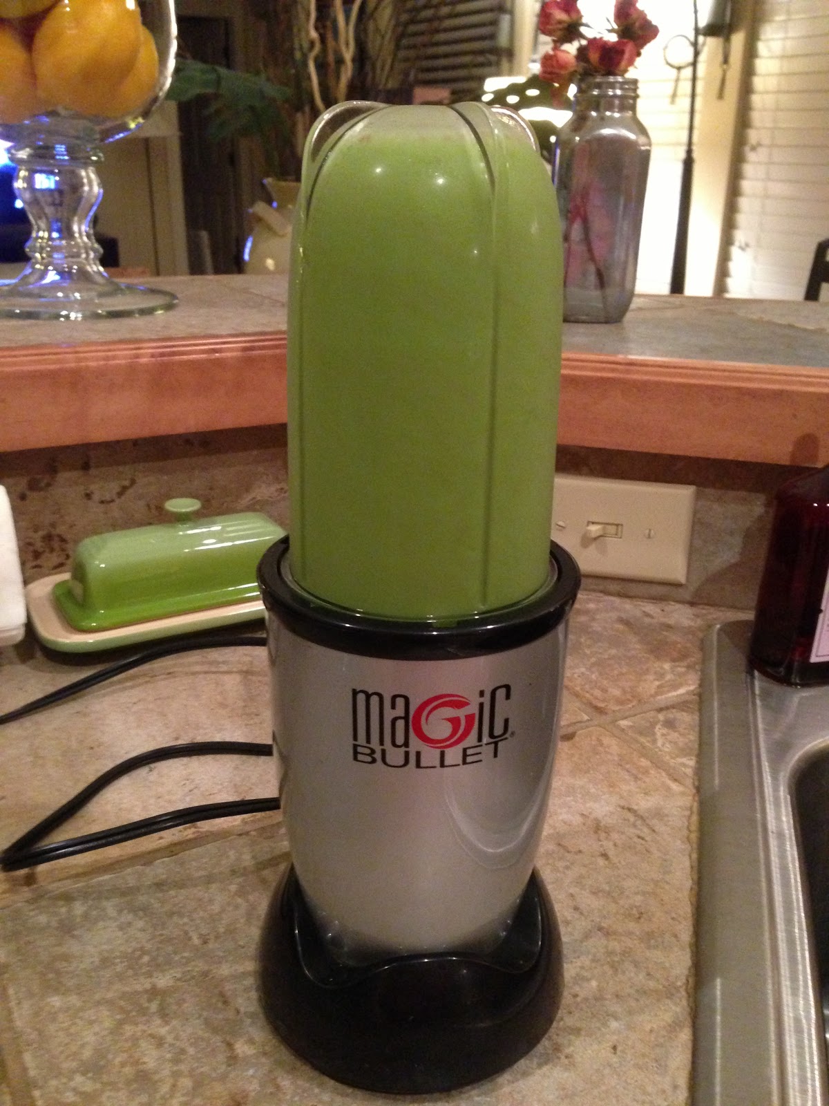 Blonde & Lippy The Cheap & Easy Way to Make Your Own Green Juice
