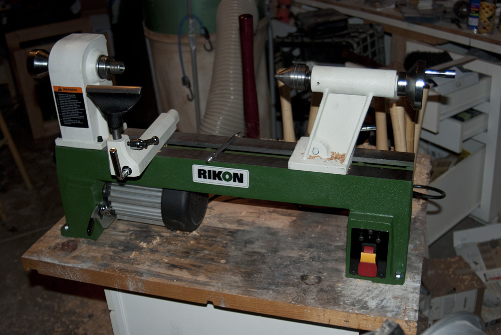 Wood Destruction by a Woodscrub Review Rikon 70050 Midi Lathe