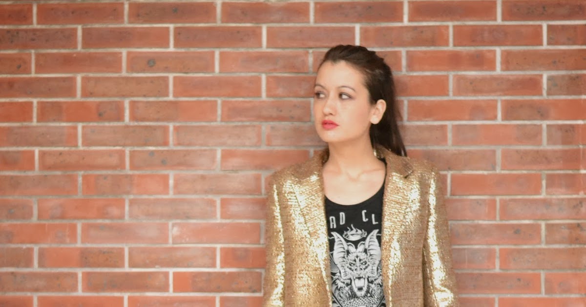 Meet Me In Paree How to wear Gold Jacket