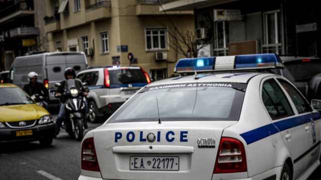 Πυροβολισμοί και δύο τραυματίες σε μπαρ στην Τρούμπα Πυροβολισμοί και δύο τραυματίες σε μπαρ στην Τρούμπα