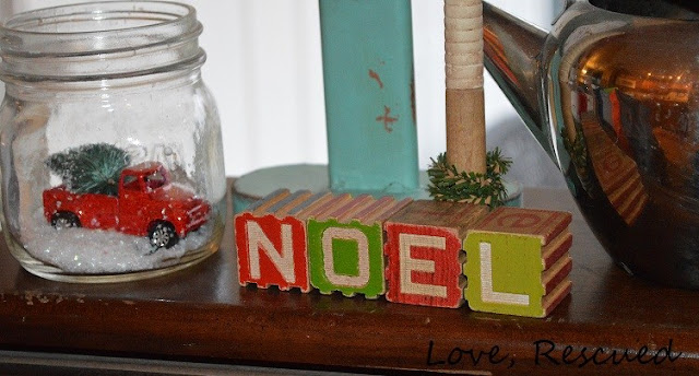 Christmas toy wooden blocks featured at KnickofTime.net