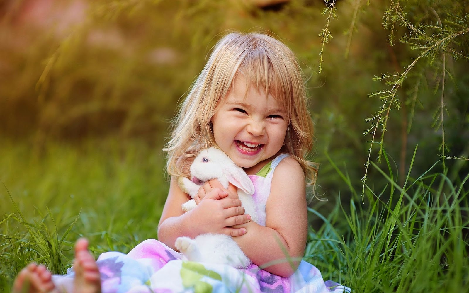 Koleksi 19 Gambar Bayi Bayi Cantik Tersenyum Dan Tertawa Gratis