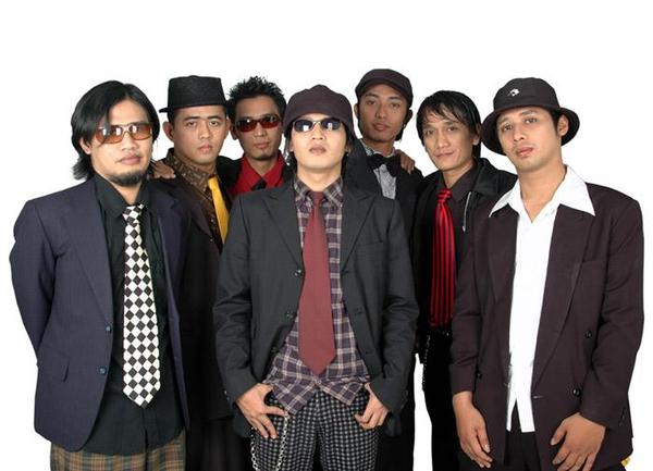 Chord Gitar + Lirik Lagu Tipe X - Salam Rindu Chord Gitar + Lirik Lagu Tipe X - Salam Rindu