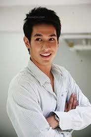 Who is om akapan dating