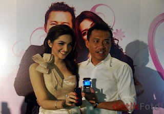 Nexian W701 Speed anang ashanti