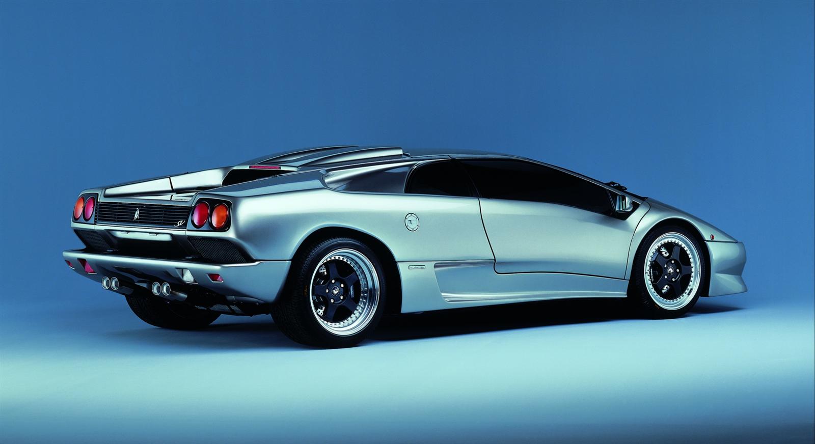 http://4.bp.blogspot.com/-E3IKHIAG49s/UQV6-wDxiRI/AAAAAAAAECQ/PJ8TsGm9UFA/s1600/1996-Lamborghin-SV_Coupe-Image-03-1600.jpg